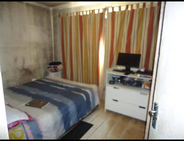 3 BEDROOM HOUSE FOR SALE IN GRACELAND